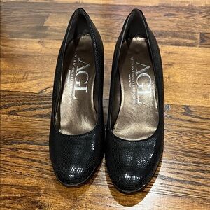 AGL Black Textured Heels